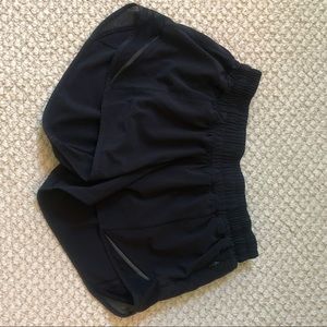 Lululemon shorts size 4
